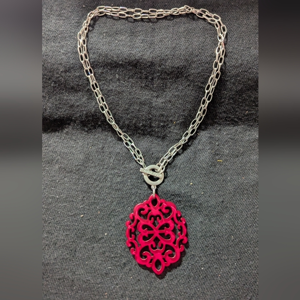 Zenzii Silver Tone Fuchsia Pink Front Toggle Clasp Pendant Statement Necklace